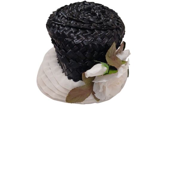 Vintage Cloche Hat Black White Roses Floral Fancy Party Elegant Costume Wedding - Picture 7 of 8
